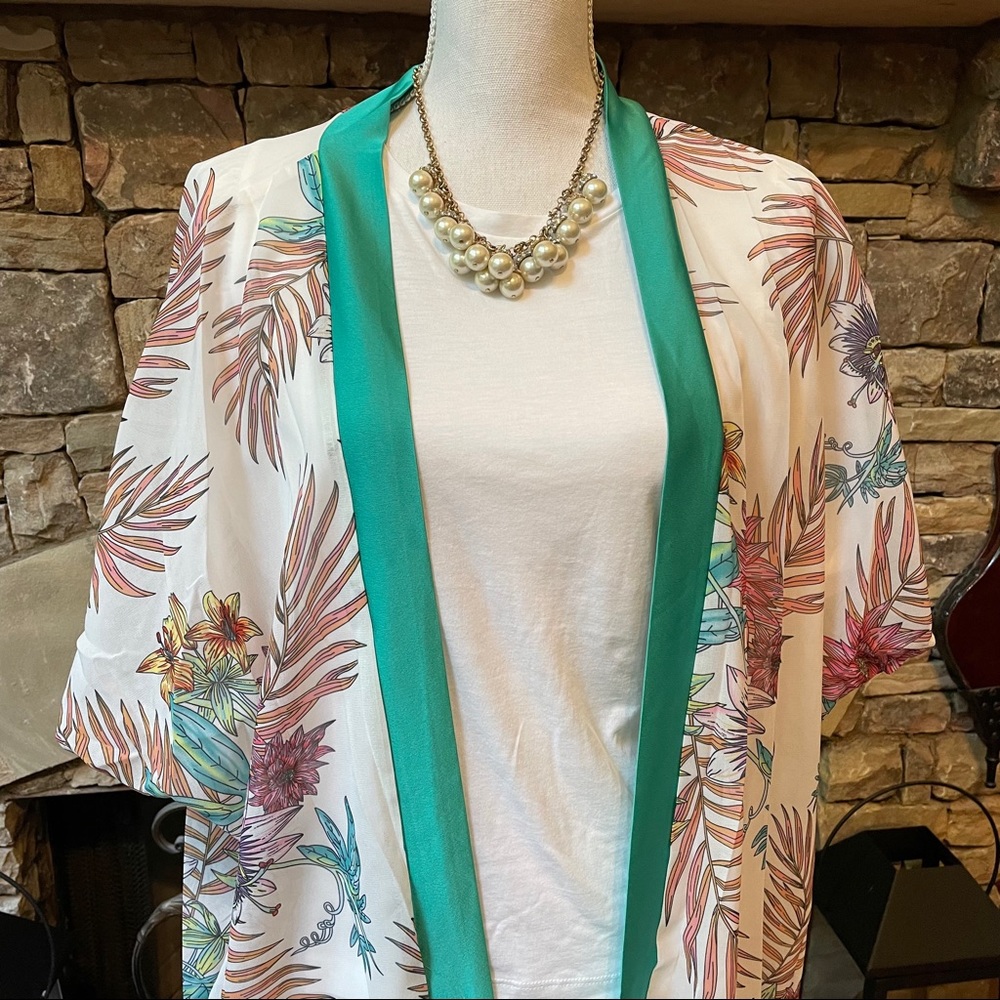 NWT Floral Print Boho Kimono with Tassels Size XL - Picture 2 of 11